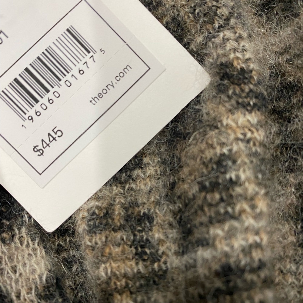 Theory Leopard sweater in medium. Never been worn with tag still on.